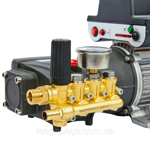 Мийка високого тиску DOLPHIN HS1613-1213C SET (повна комплектація) Мийка високого тиску DOLPHIN HS1613-1213C SET (повна комплектація)